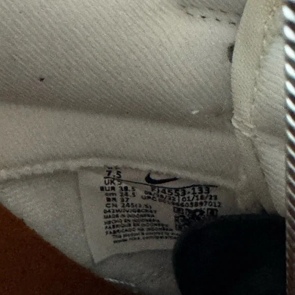 Nike Dunk Low Needlework FJ4553 133 - Picture 7 of 8